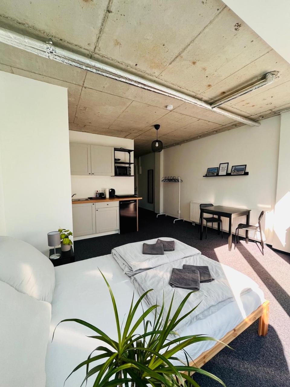 Project Bay - Workation / Coworking Hostel Lietzow Bagian luar foto